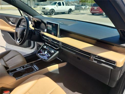 Used 2020 Lincoln Corsair Reserve w/ Equipment Group 201A image 26