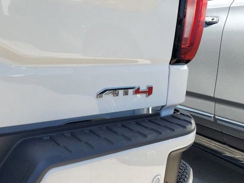 New 2026 GMC Sierra 1500 AT4 w/ AT4 Premium Package AWD/4WD image 9
