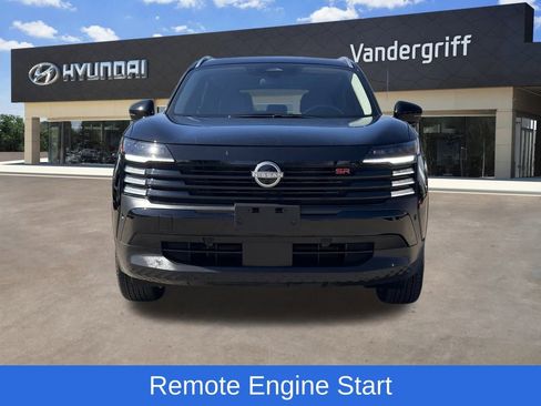 Used 2025 Nissan Kicks SR w/ SR Premium Package image 4