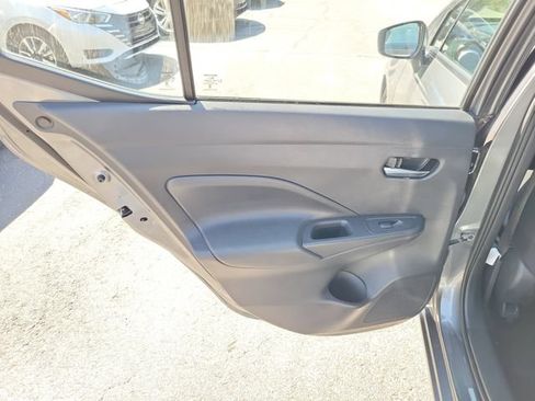 Used 2025 Nissan Versa SV FWD image 25