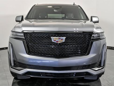 Used 2021 Cadillac Escalade Sport w/ Driver Assist Tech Package AWD/4WD image 4