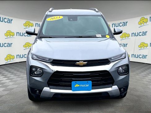 Used 2023 Chevrolet TrailBlazer LT w/ Convenience Package image 2