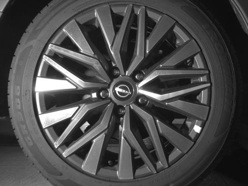 Used 2025 Nissan Altima 2.5 SV image 15