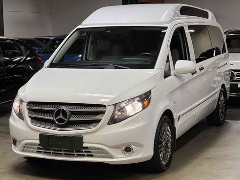 Used 2020 Mercedes-Benz Metris Passenger image 12