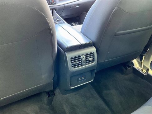 Used 2023 Nissan Rogue SV AWD/4WD image 13