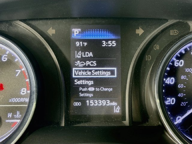 Used 2020 Toyota Camry SE w/ Carpet Mat Package FWD image 12