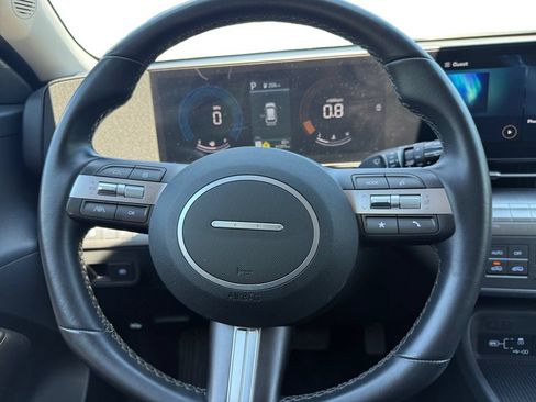 Used 2025 Hyundai Kona SEL AWD/4WD image 12