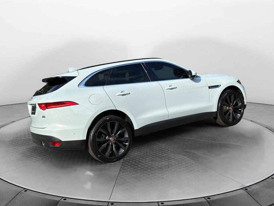 Used 2019 Jaguar F-PACE Prestige AWD/4WD image 7
