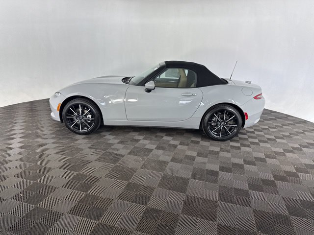 New 2026 MAZDA MX-5 Miata Grand Touring w/ Weather Package RWD image 10
