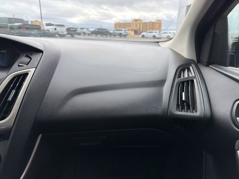 Used 2012 Ford Focus SEL image 20