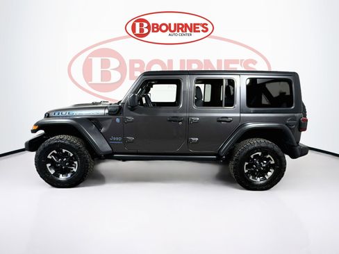 Used 2025 Jeep Wrangler Unlimited Rubicon 4xe w/ Convenience Group AWD/4WD image 6