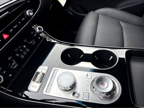 New 2026 Genesis GV70 2.5T image 18