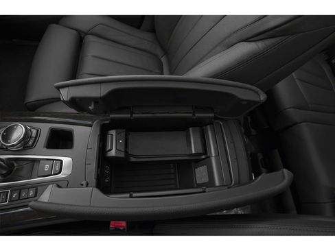 Used 2015 BMW X5 xDrive50i AWD/4WD image 9