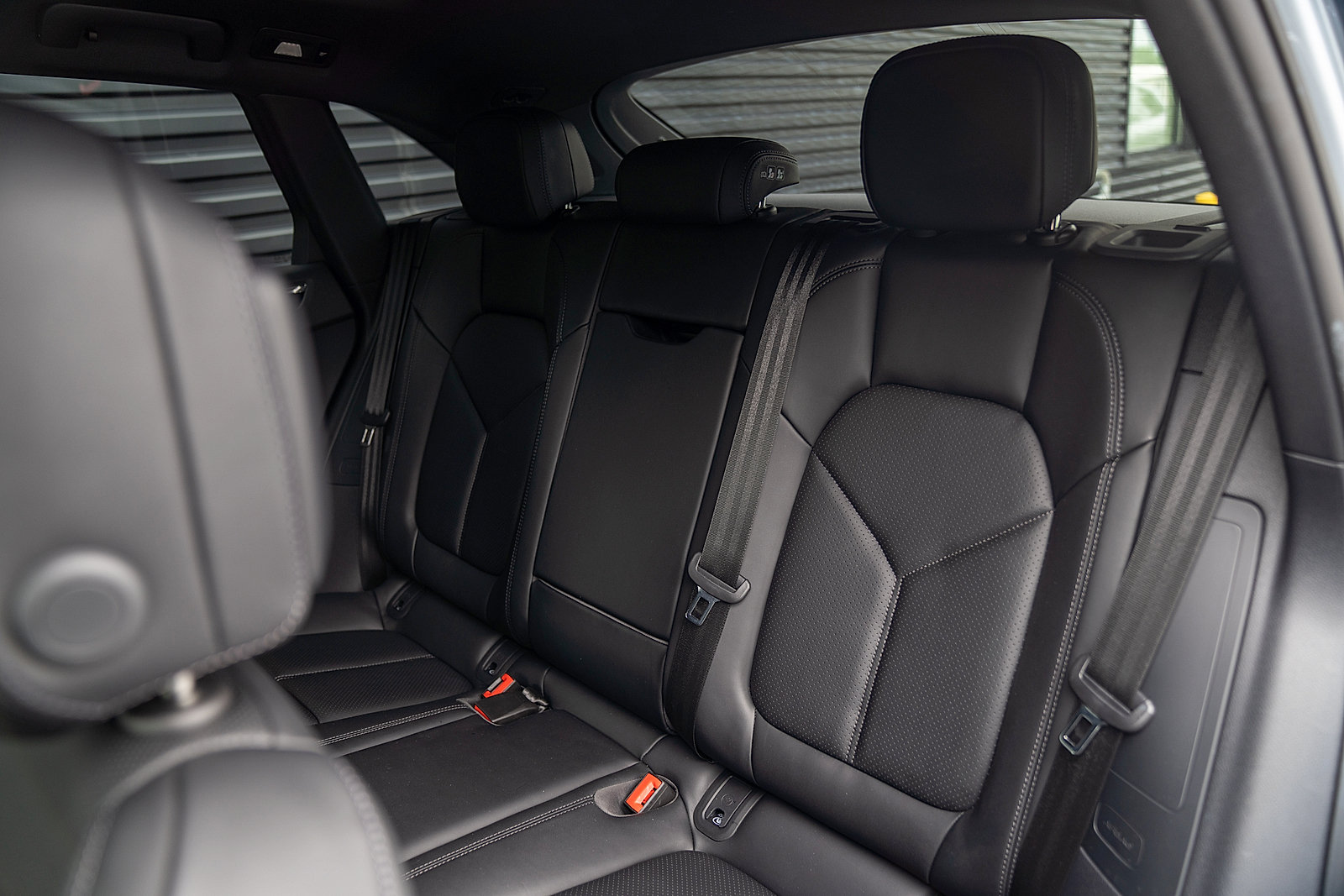 Certified 2026 Porsche Macan T AWD/4WD image 22