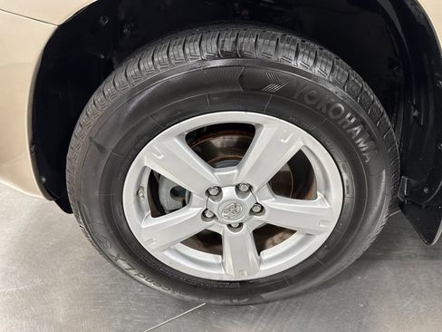 Used 2007 Toyota RAV4 2WD V6 image 2