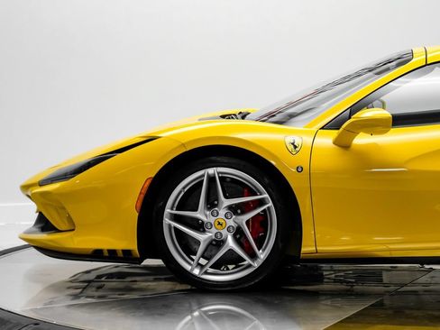 Used 2022 Ferrari F8 Tributo RWD image 14