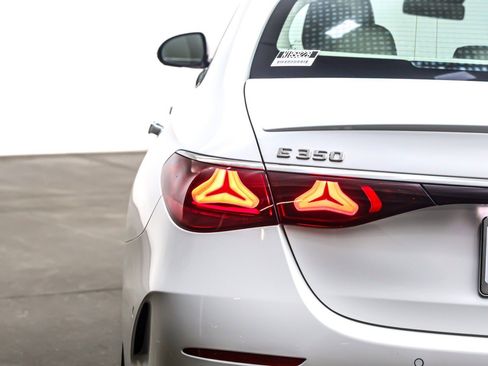 Used 2026 Mercedes-Benz E 350 Sedan image 15