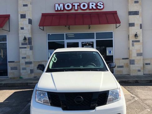 Used 2021 Nissan Frontier SV image 23