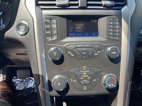 Used 2019 Ford Fusion S image 17