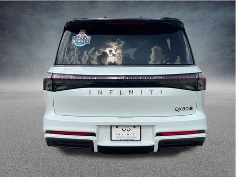 Certified 2026 INFINITI QX80 Autograph w/ Premium Cargo Package AWD/4WD image 8