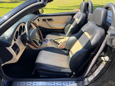 Used 2001 Mercedes-Benz SLK 320 image 37