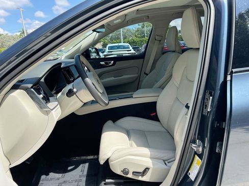 Used 2025 Volvo XC60 B5 Ultra w/ Protection Package Premier AWD/4WD image 12
