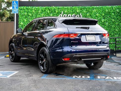 Used 2020 Jaguar F-PACE R-Sport image 9