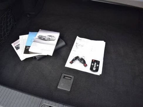 Used 2014 Mercedes-Benz E 250 BlueTEC Sedan image 76