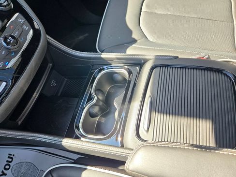 New 2026 Chrysler Pacifica Limited AWD/4WD image 31