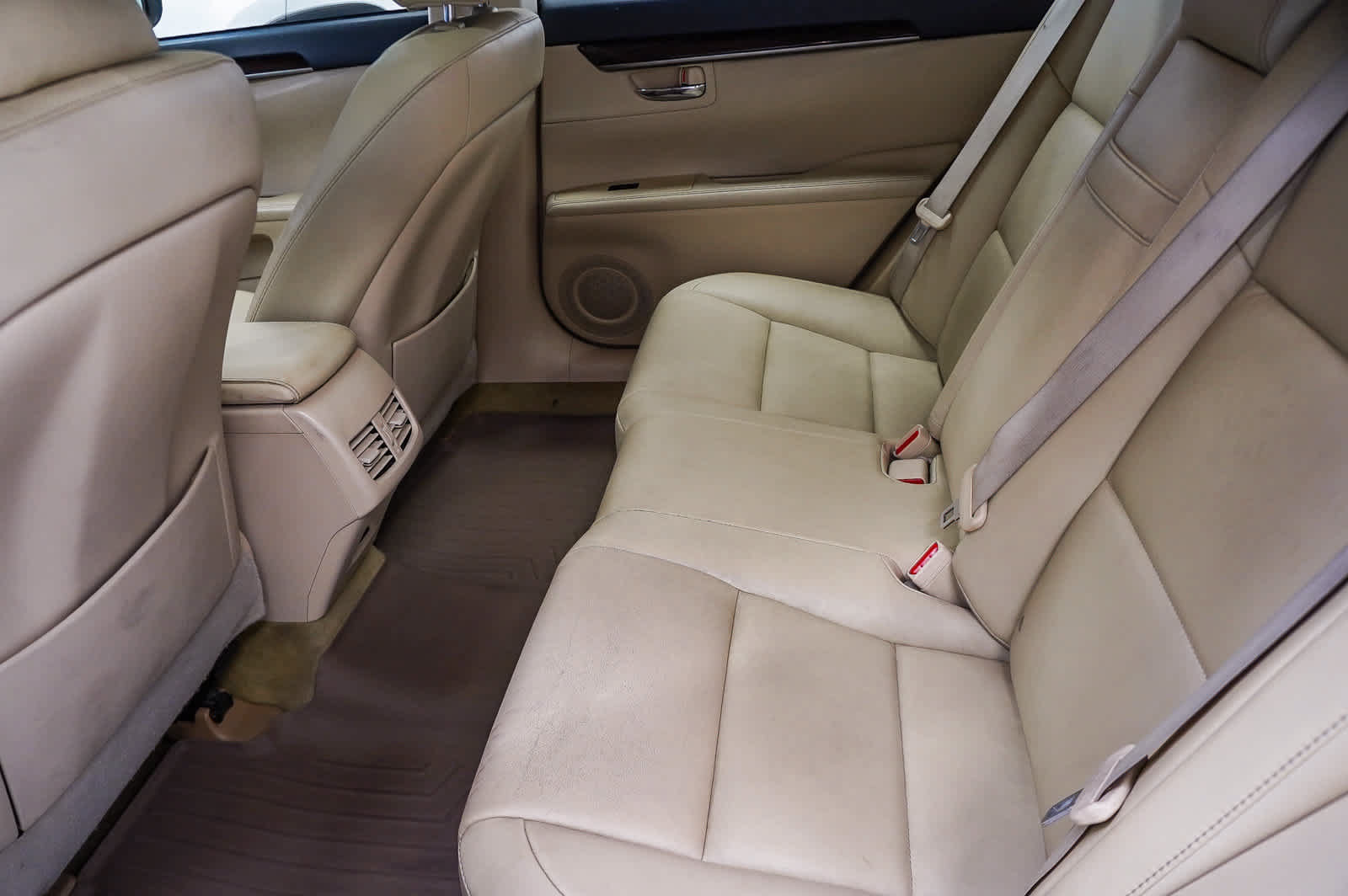 Used 2013 Lexus ES 350 w/ Premium Pkg FWD image 16