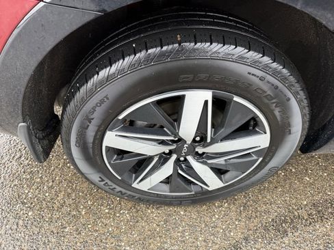 Certified 2023 Kia Sorento S image 18