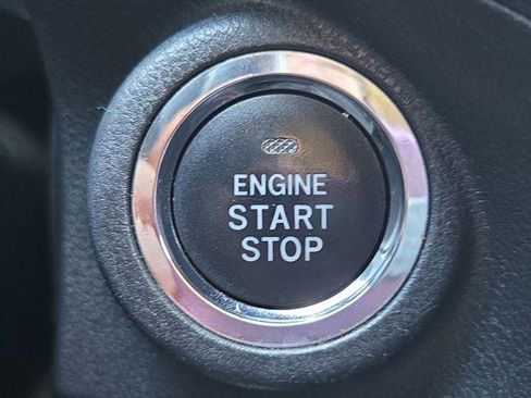 Used 2023 Subaru Crosstrek 2.0i Premium image 25