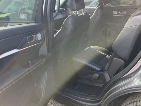 Used 2026 Ford Explorer Tremor w/ Tremor Ultimate Package AWD/4WD image 5