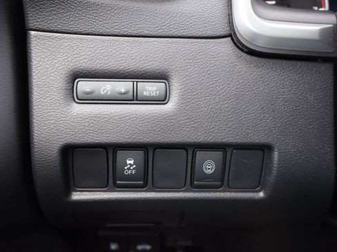 Used 2020 Nissan Murano SV AWD/4WD image 12