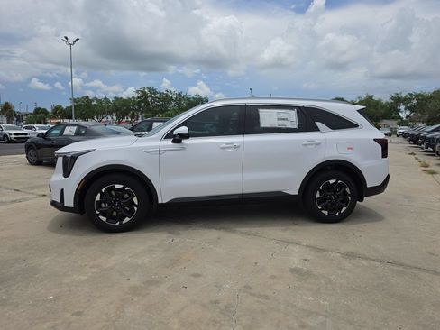New 2026 Kia Sorento S FWD image 5