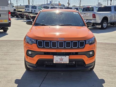 New 2026 Jeep Compass Latitude image 7