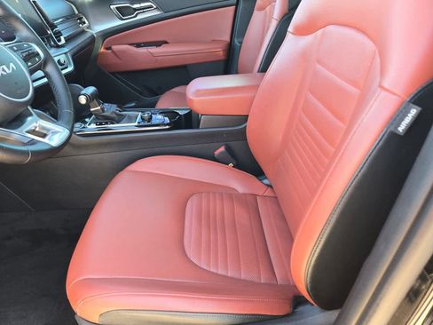 Certified 2023 Kia Sportage SX image 15