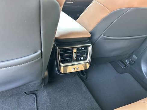 Used 2025 Toyota Crown Signia AWD/4WD image 19