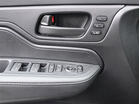 Used 2026 Acura MDX A-Spec image 7