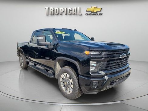 New 2026 Chevrolet Silverado 2500 Custom w/ Custom Value Package AWD/4WD image 8