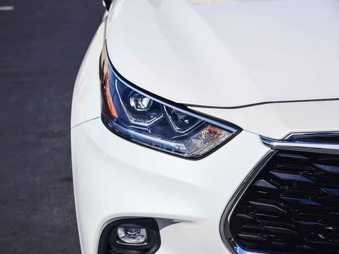 Used 2024 Toyota Highlander Limited image 12