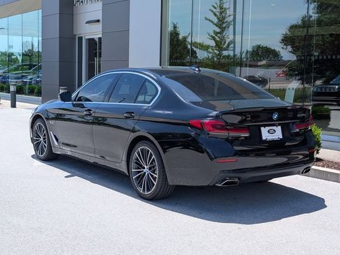 Used 2023 BMW 530e RWD image 3