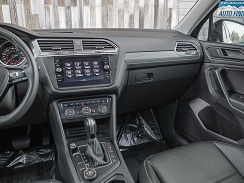 Used 2021 Volkswagen Tiguan SE AWD/4WD image 18