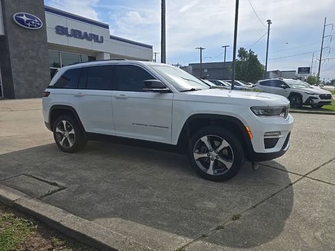 Used 2022 Jeep Grand Cherokee Limited 4xe AWD/4WD image 3