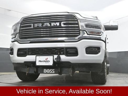 Used 2024 RAM 2500 Laramie AWD/4WD image 36