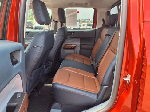 Used 2023 Ford Maverick Lariat w/ Lariat Luxury Package image 6