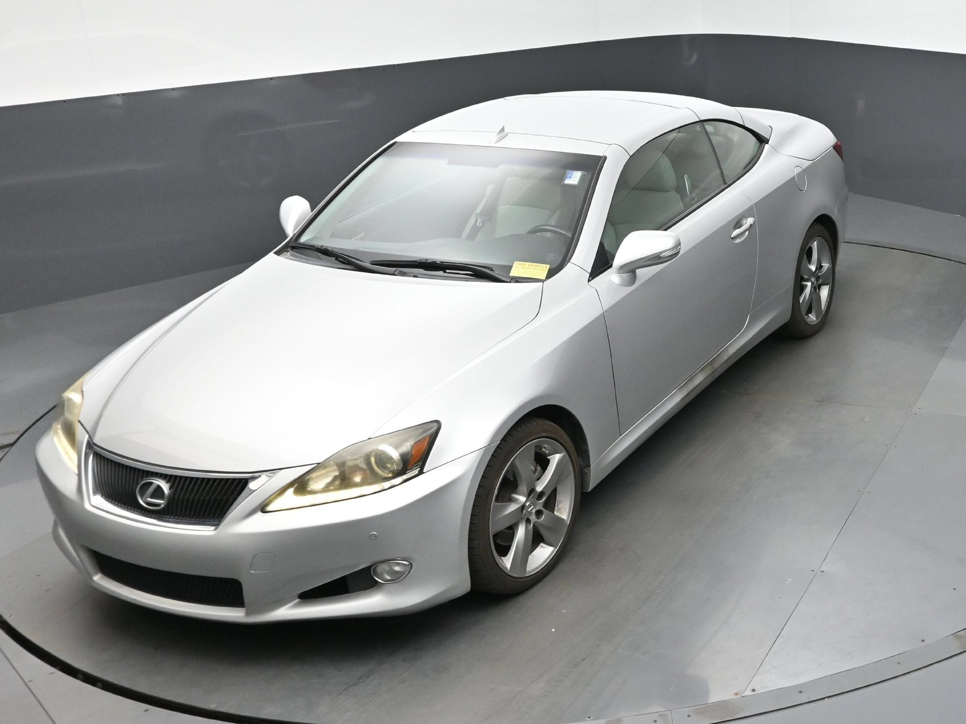 Used 2011 Lexus IS 250C w/ Luxury Pkg RWD image 19