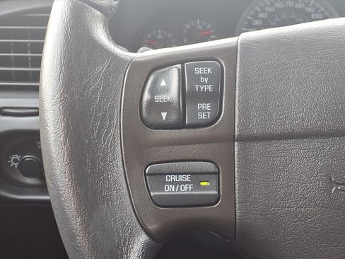 Used 2004 Chevrolet Monte Carlo SS w/ Dale Earnhardt Jr. Package image 14