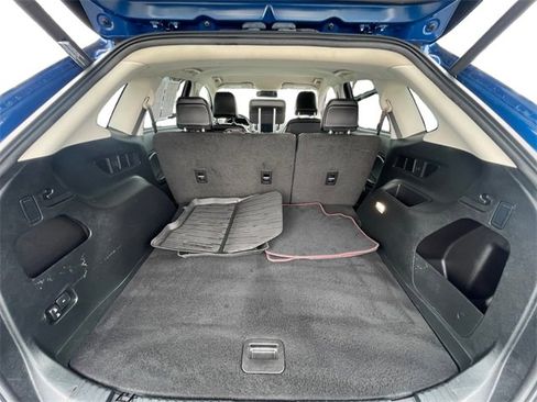 Used 2022 Ford Edge SEL w/ Convenience Package image 19