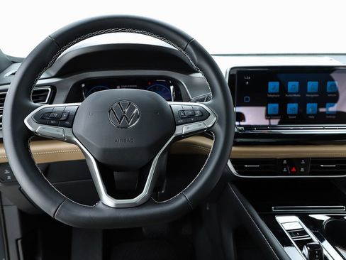 New 2026 Volkswagen Atlas Cross Sport SE image 59